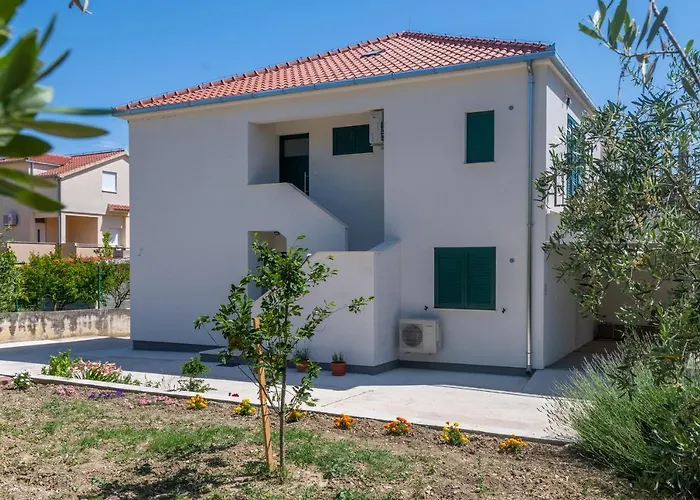 Lovor & Lavanda Apartmán Kaštela