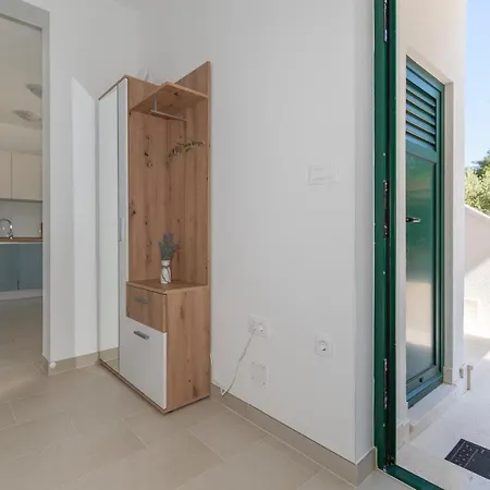 Lovor & Lavanda Apartment *