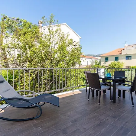 Lovor & Lavanda Apartment *